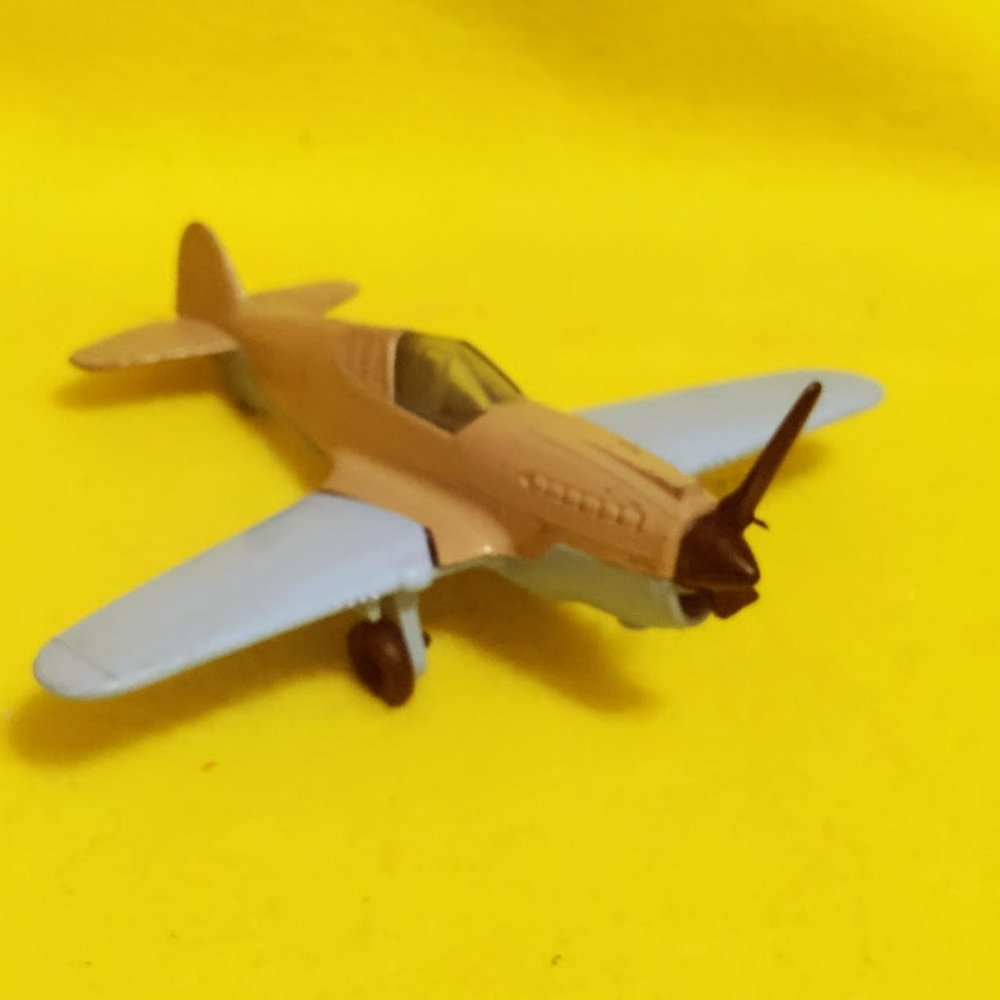 Vintage Tootsietoy P40 Flying Tiger Airplane - Picture 2 of 7